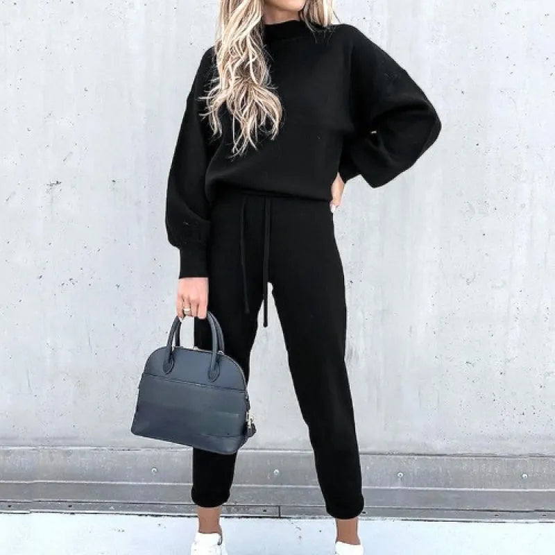 Elegant women's loungewear set with voluminous balloon sleeves and a chic mock neck. Ideal for fall fashion.