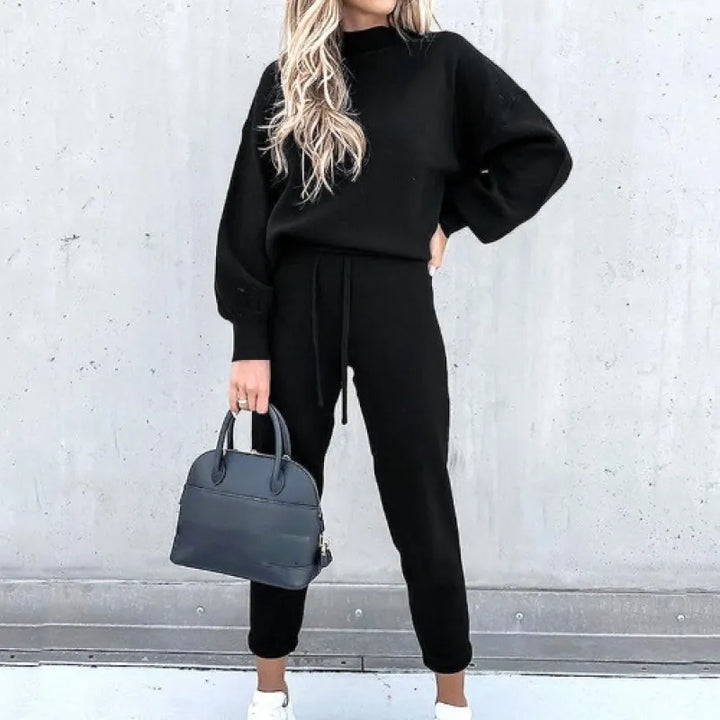 Elegant women's loungewear set with voluminous balloon sleeves and a chic mock neck. Ideal for fall fashion.