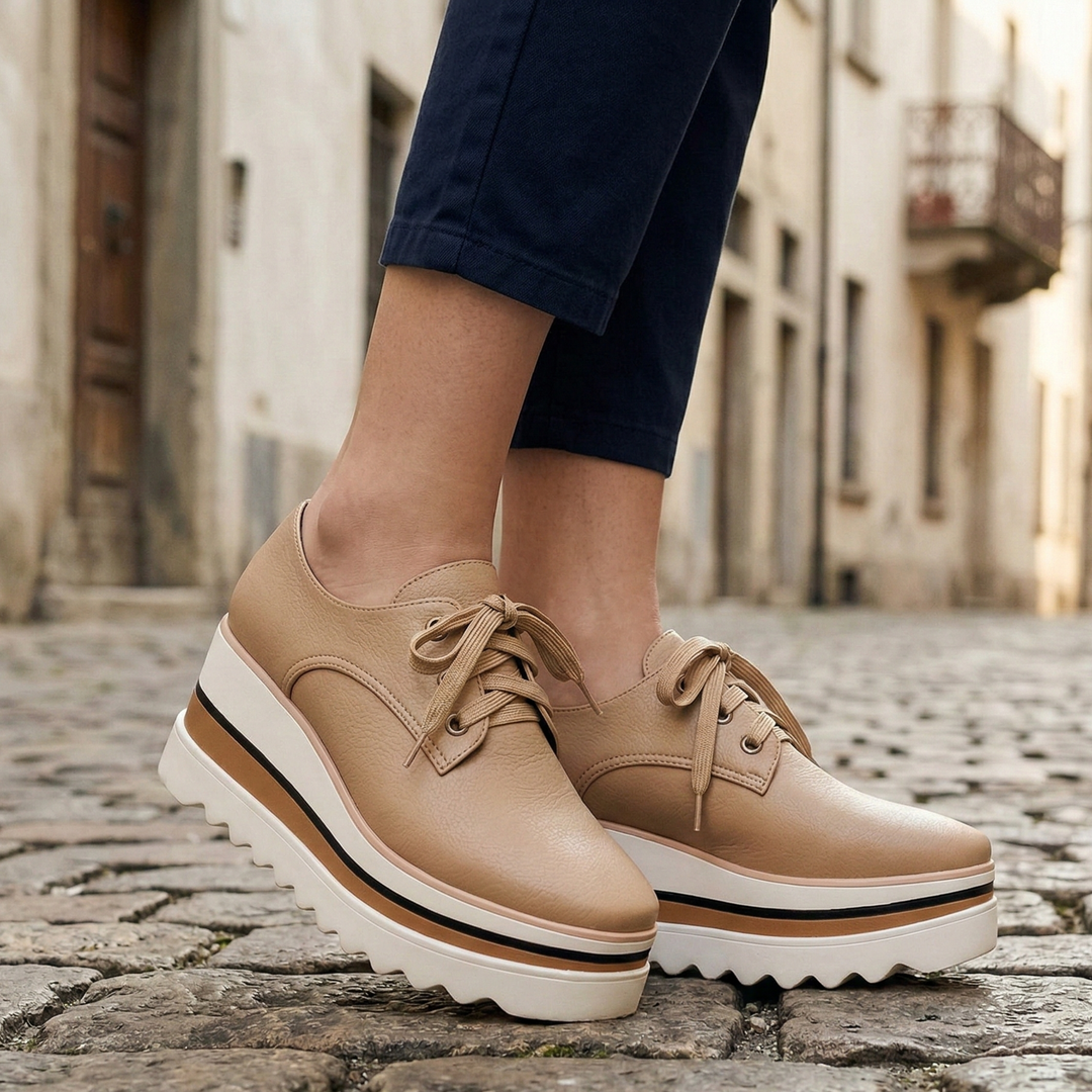 Versatile women's platform Oxfords, offering an elevated look, comfortable for all-day wear.