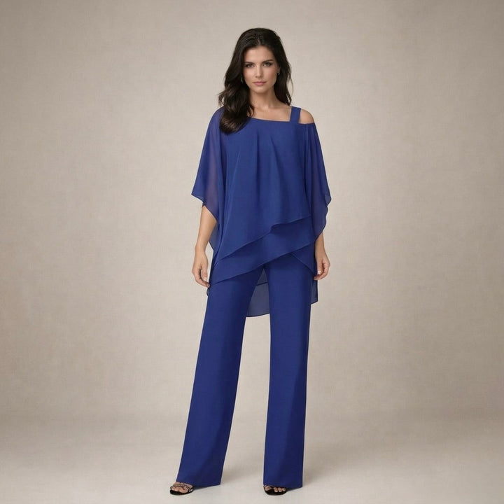 Coordinated women's off-shoulder top & wide-leg palazzo pants set. Perfect for casual summer events.