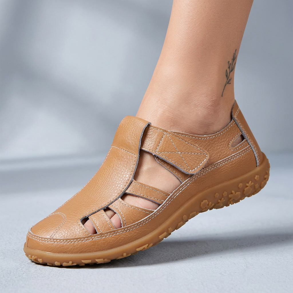 Lightweight women's summer sandals, orthopaedic design with arch support and non-slip grip.