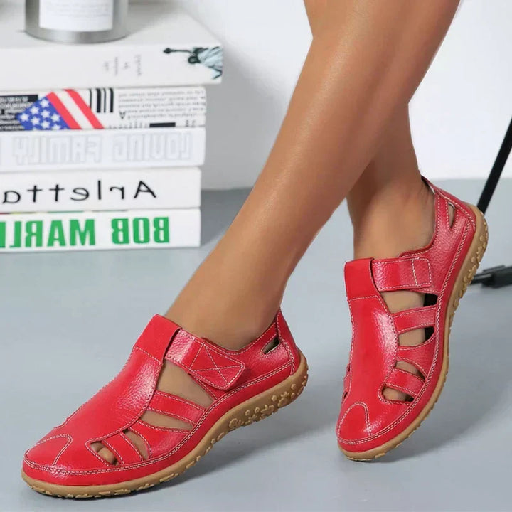 Comfortable slip-on sandals with arch support, perfect for women's casual walking and relaxation.