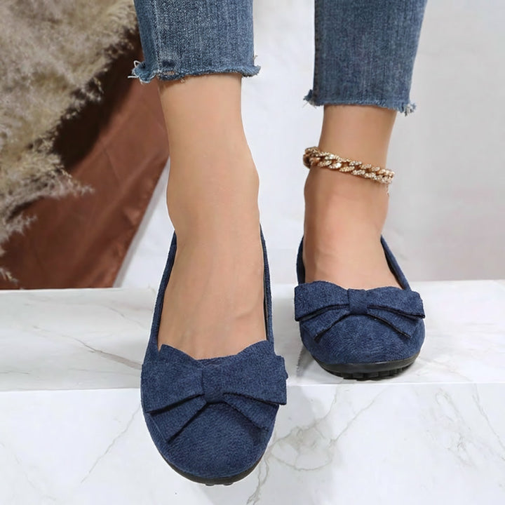 Orthopaedic wide fit ballet flats for women, a comfortable and elegant choice for any outfit.