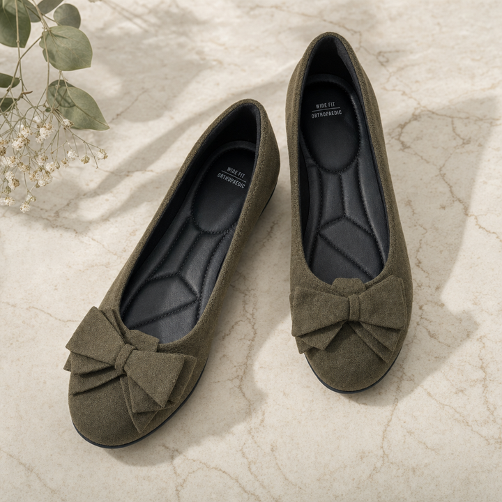 Supportive women's orthopaedic flats, wide fit, perfect for comfortable and elegant daily wear.