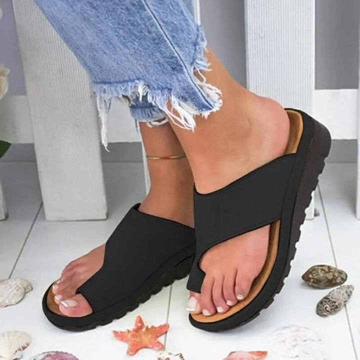 Adjustable women's orthopedic sandals, ideal for bunion relief, arch support & comfortable summer walking.