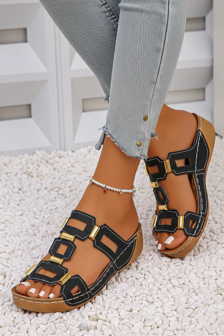 Easy slip-on orthopedic wedge sandals for women, providing excellent foot support in a casual Roman style.