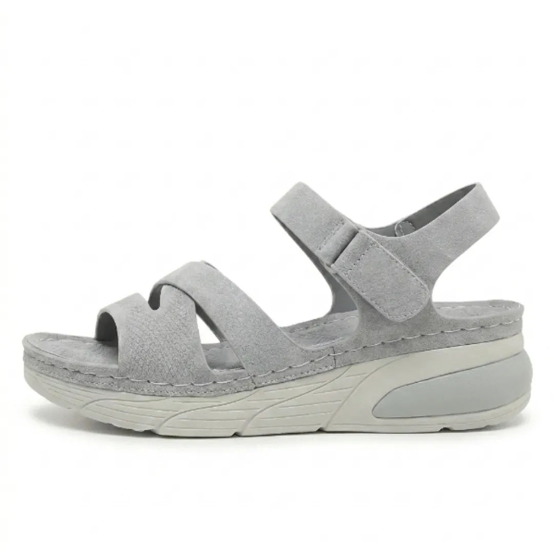 Adjustable orthopedic sandals for women, designed for arch support & comfort, perfect casual summer wear.