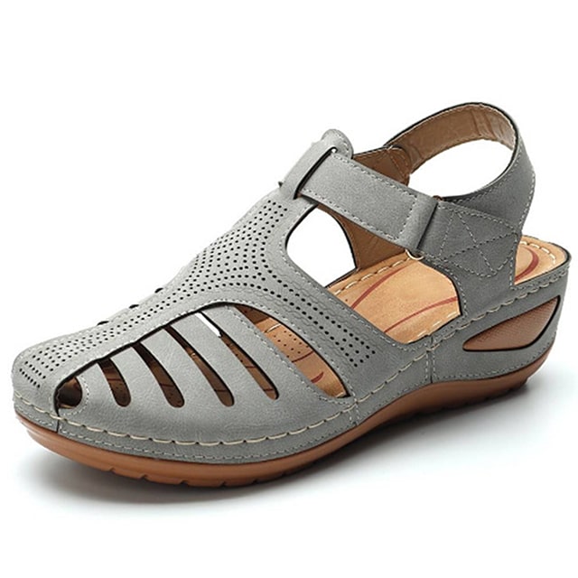 Stylish women's casual sandals with ergonomic arch support, ideal for daily wear and ultimate comfort.