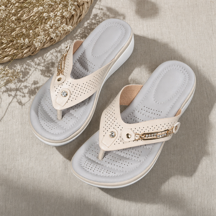 Lightweight women's summer orthopedic sandals with plush cushioning & arch support for all-day comfort.