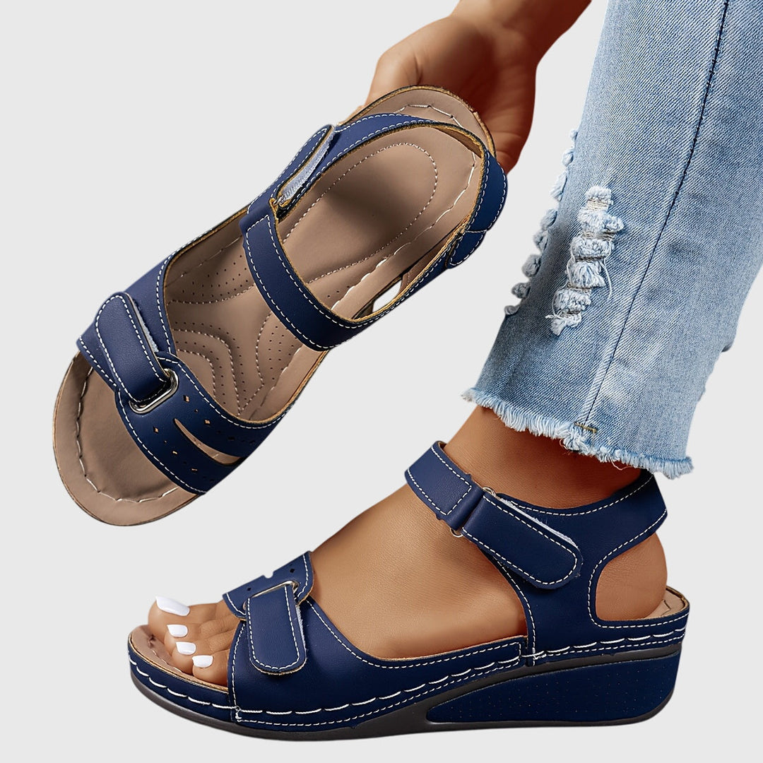 Crystal-adorned women's comfort sandals, orthopedic design with arch support for stylish summer walking.