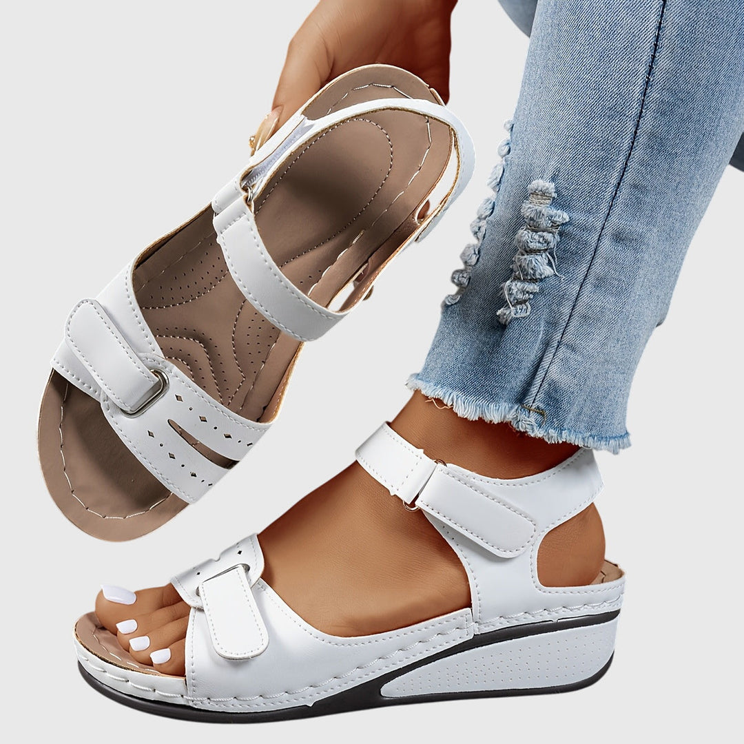 Supportive women's summer sandals, crystal detail, orthopedic arch support, non-slip, and stretchable comfort.
