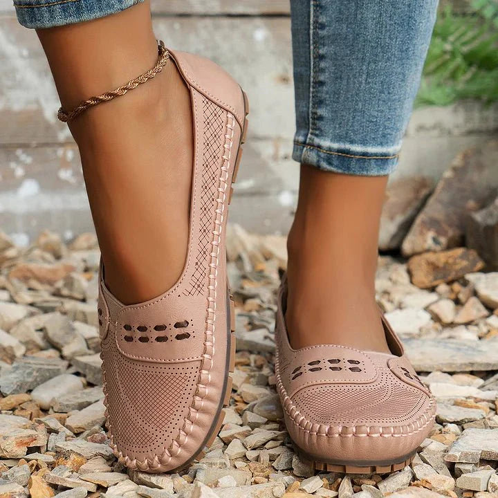 Casual women's loafers, comfortable, orthopedic, and versatile for any occasion.