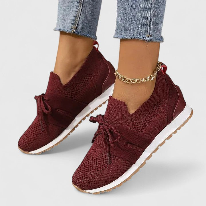 Easy-to-wear women's slip-on casual sneakers, breathable and comfortable for walking and daily activities.