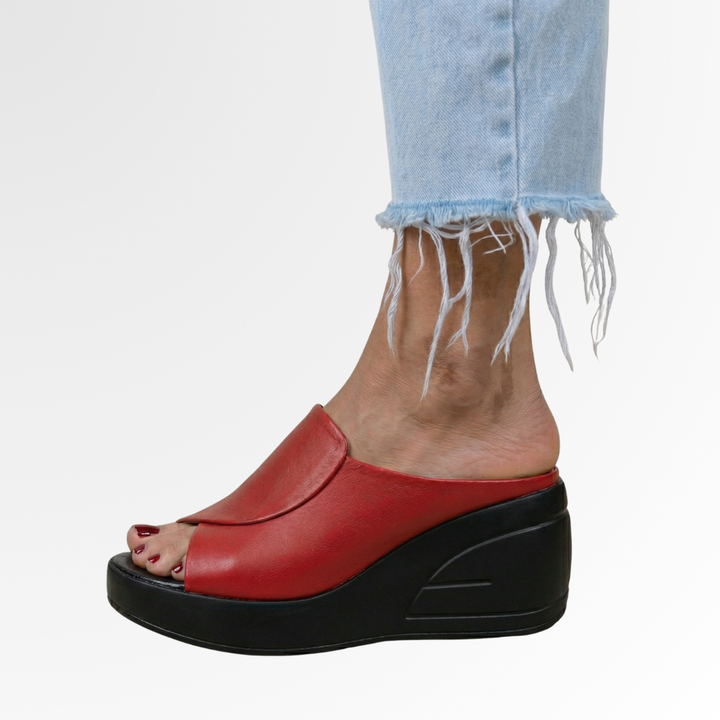 Casual women's orthopedic wedge sandals, easy slip-on style for summer comfort and foot support.