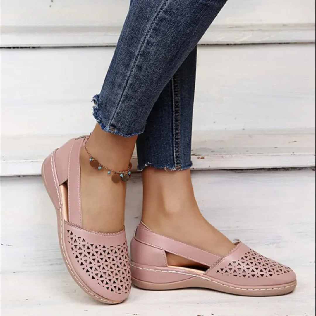 Women's orthopedic summer flats, slip-on style for casual comfort & everyday walking.