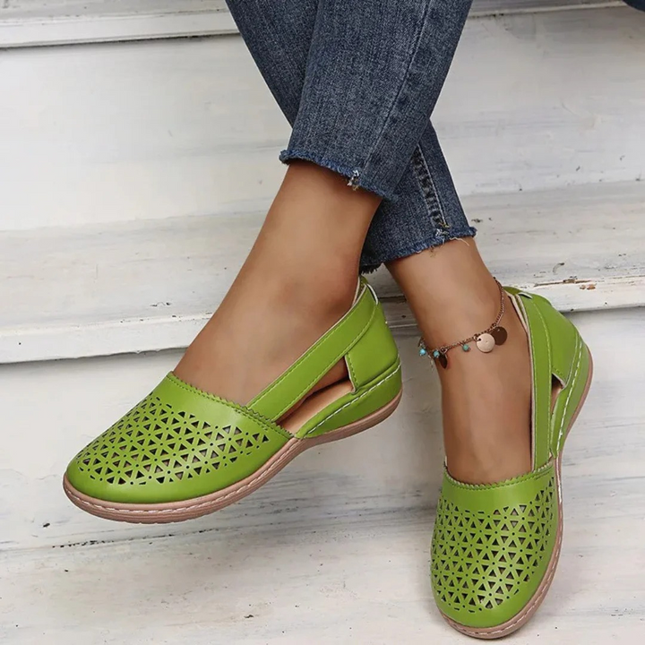 Comfortable women's walking shoes, orthopedic support & breathable design for summer everyday style.