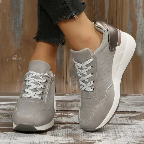 Casual women's orthopedic sneakers with ergonomic design, offering superior arch support & comfort.
