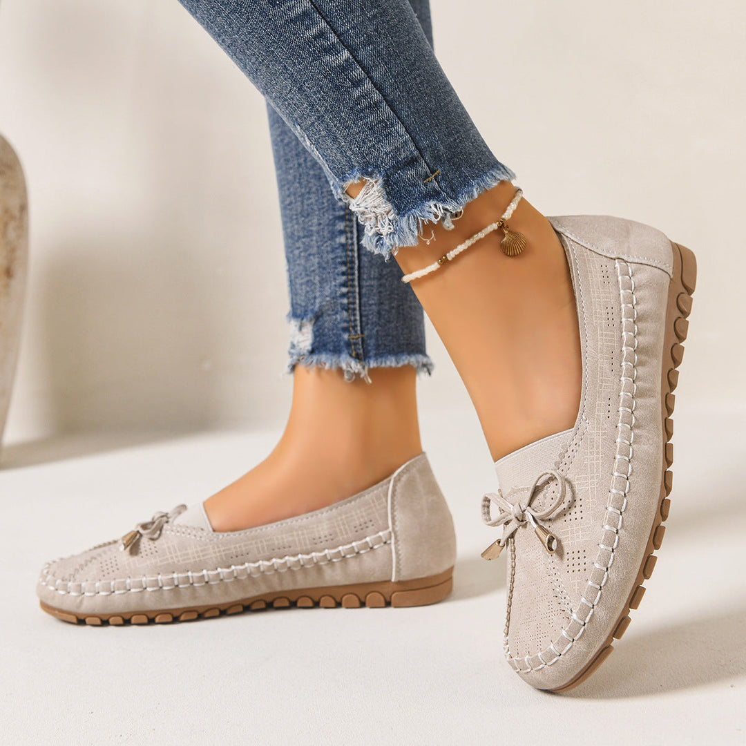 Cushioned orthopedic wide fit loafers for women, offering superior foot support & comfort.