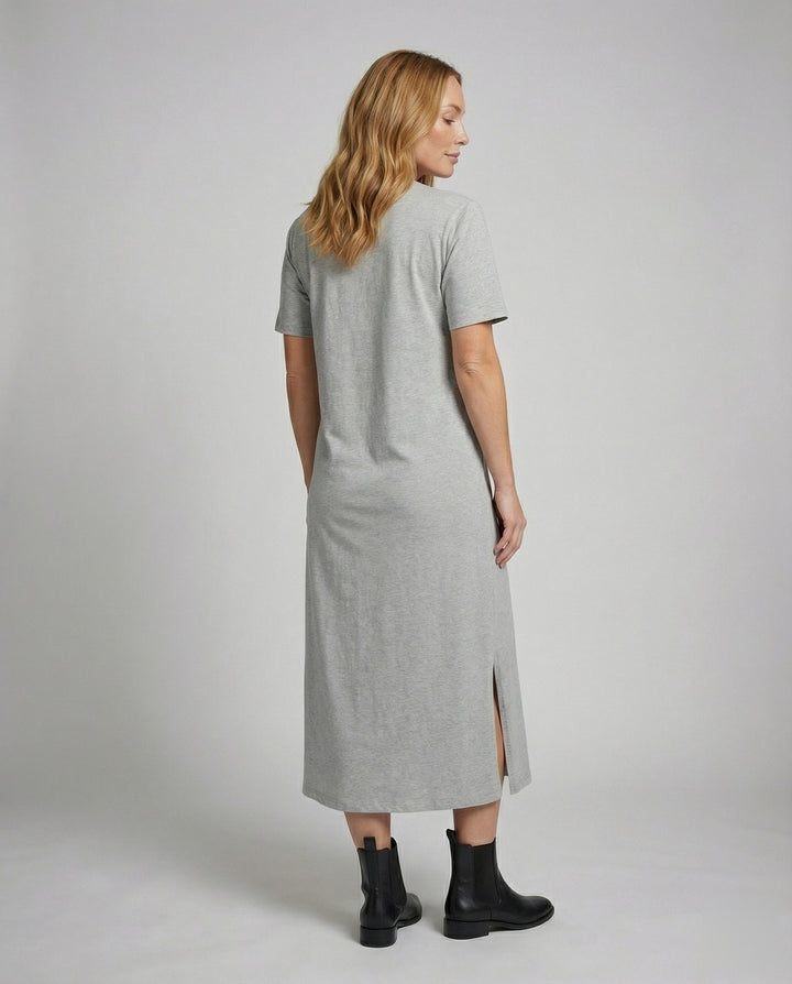 Elegant women's mock neck oversized maxi dress with side split, a comfortable and versatile piece for summer & fall.