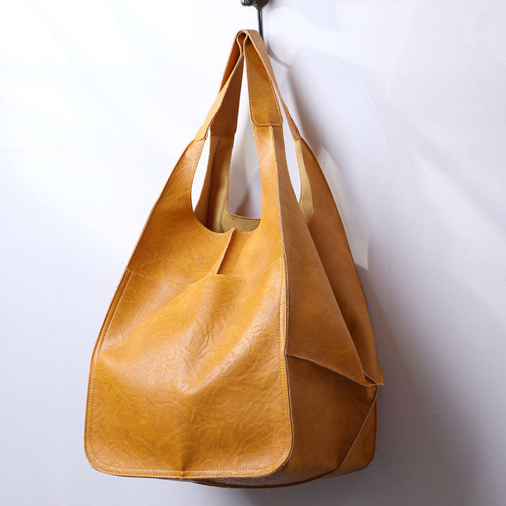 Women's everyday oversized shoulder bag, a stylish and practical daily handbag for any occasion.