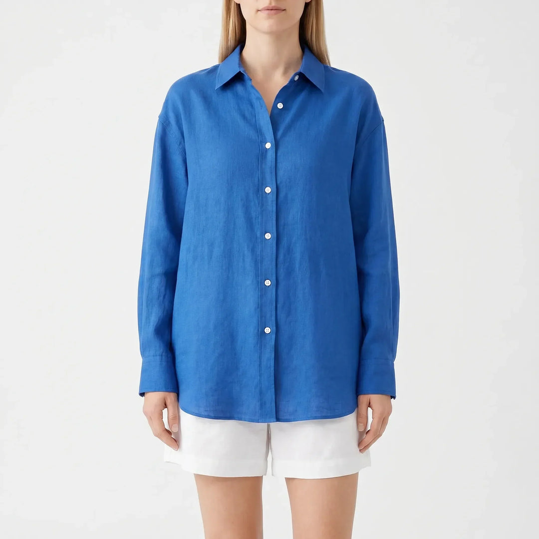 Lightweight women's summer blouse with a relaxed, oversized fit. Perfect for casual, comfortable fashion.