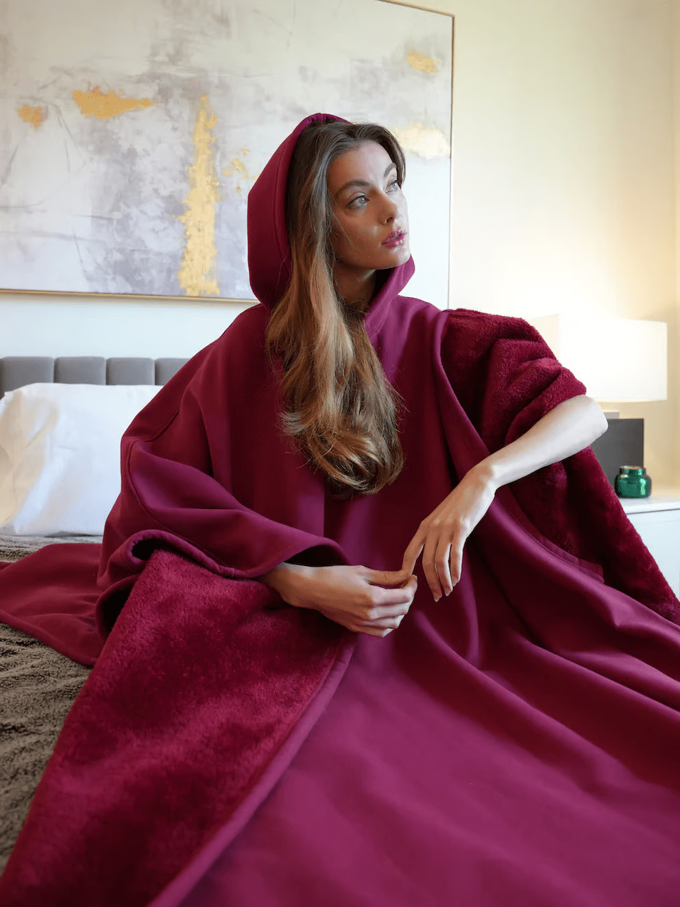 Weighted women's oversized hoodie for calming comfort & anti-stress relief.