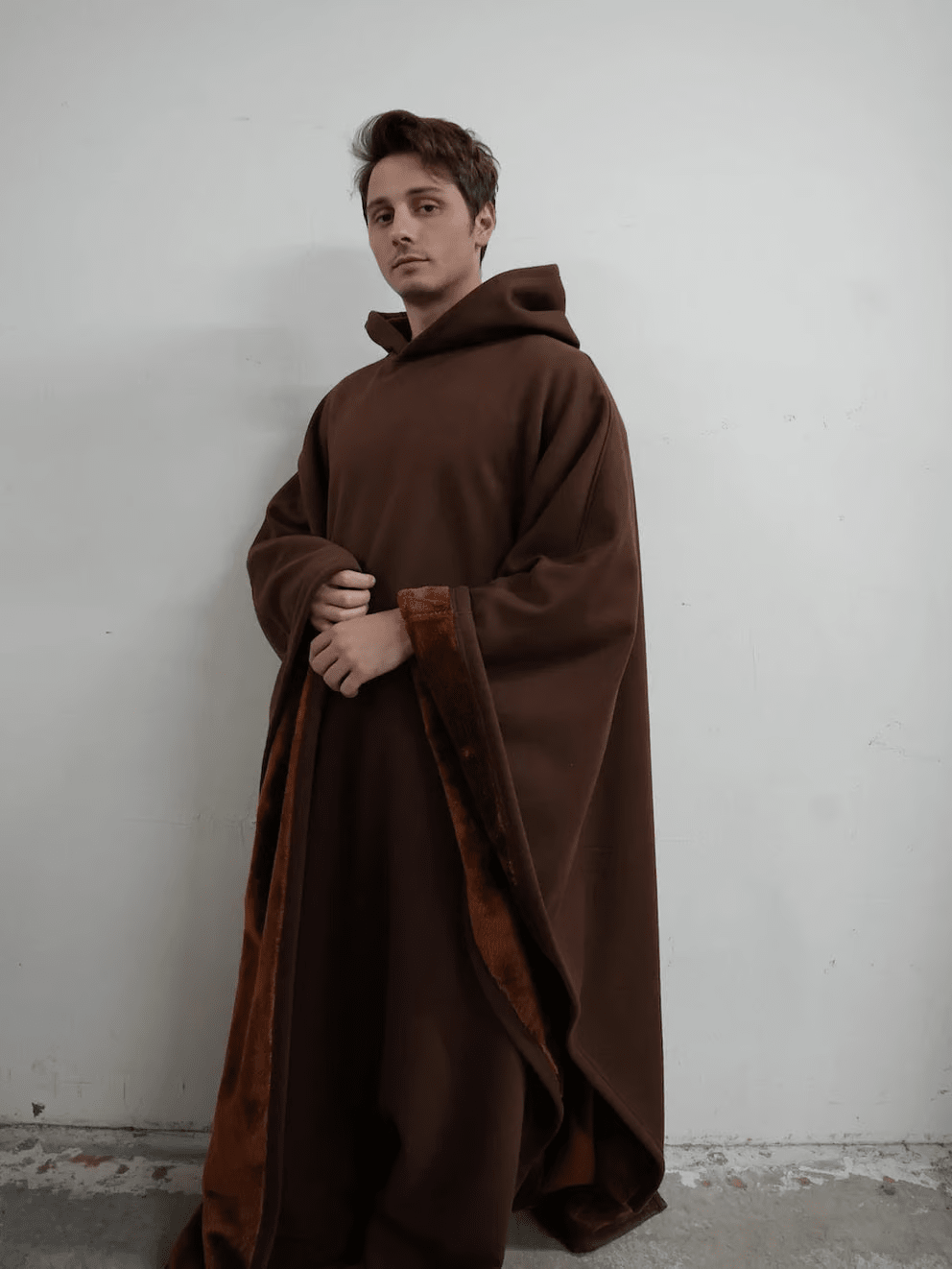 Warm winter wear: women's oversized weighted hoodie, plush & comfortable fit for leisure.