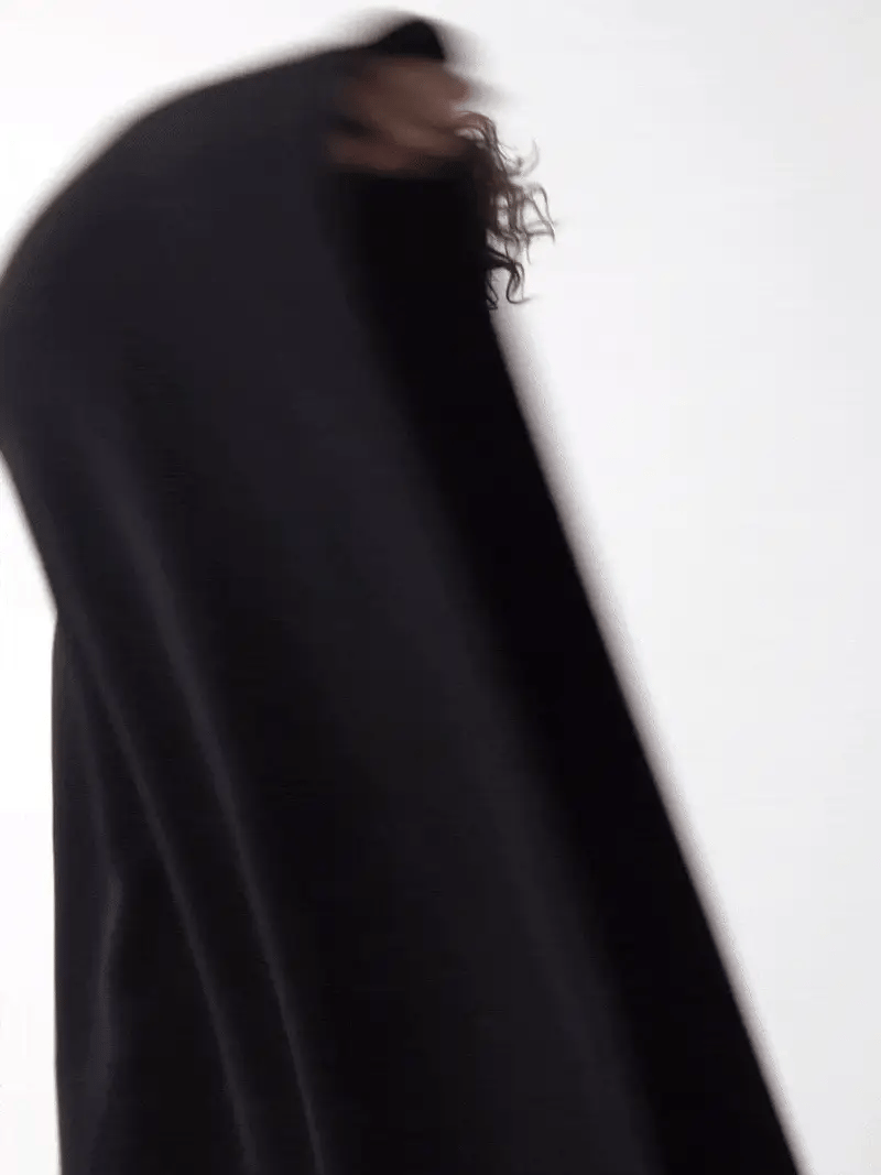 Cozy, anti-stress weighted hoodie for women, oversized for ultimate comfort and peace.