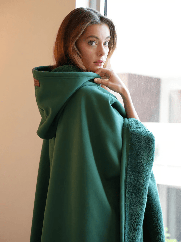 Comfortable women's oversized weighted hoodie, great for casual anti-stress style.