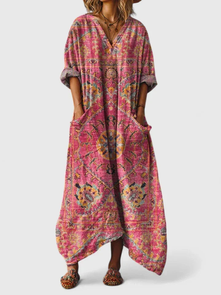 Relaxed fit women's paisley boho maxi dress, comfortable, with a beautiful print, V-neck, and practical pockets.