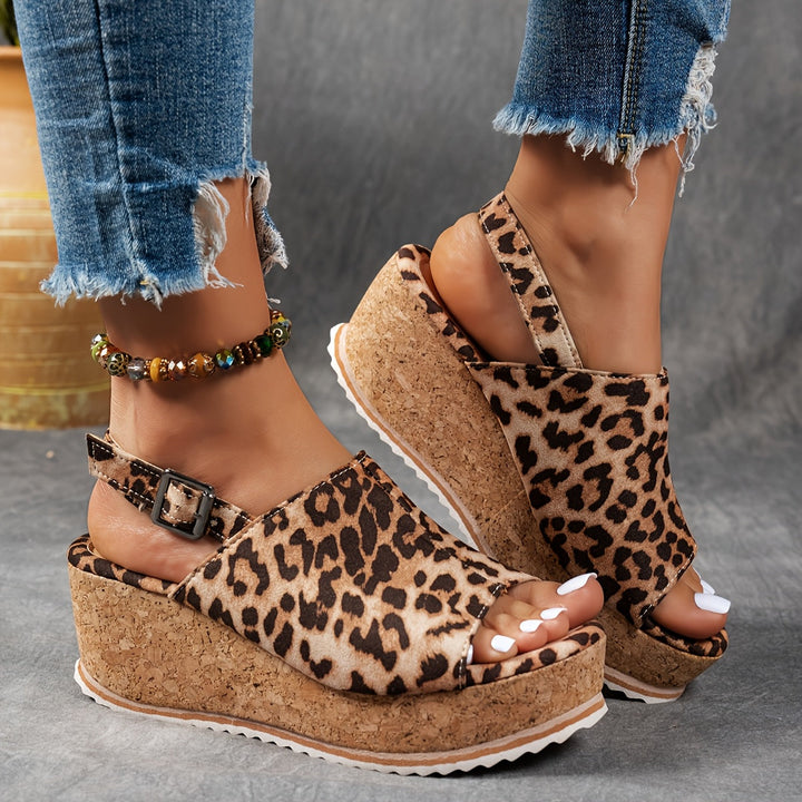 Stylish women's platform buckle sandals with practical adjustable straps for ultimate comfort & fit.