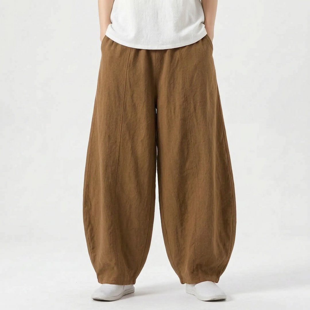 Women's summer fashion barrel pants, wide leg and relaxed fit with an elastic waist for comfort.