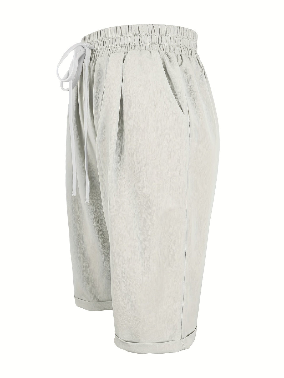 Women's relaxed fit capris, designed for daily wear with an easy elastic waist for ultimate comfort.