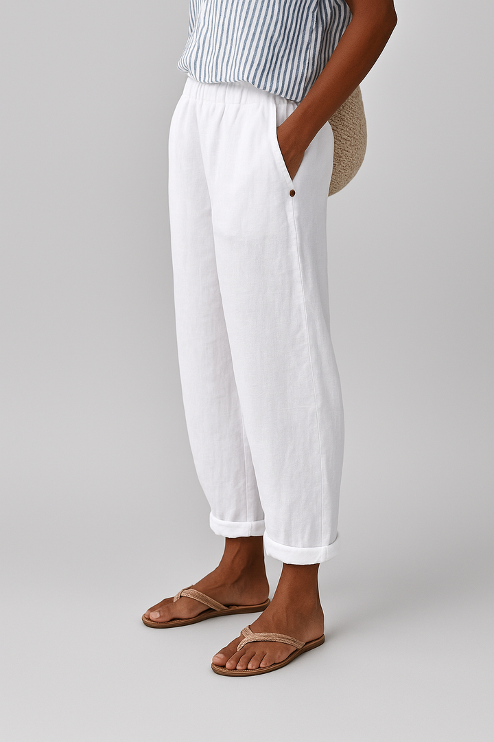 Modern women's relaxed fit ankle pants for a casual yet chic look, great for travel and daily comfort.