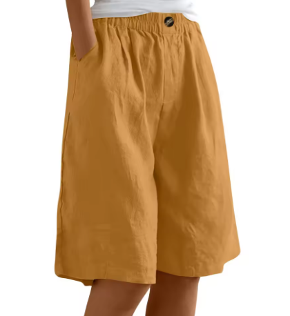 Trendy women's everyday shorts: relaxed fit, elastic waist for easy wear, ideal for summer activities.