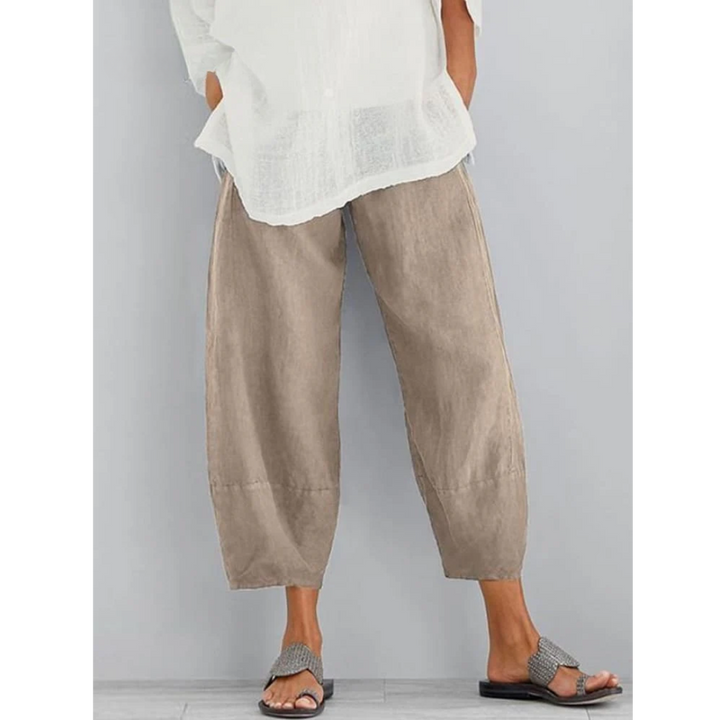 Women's comfortable linen bottoms with a relaxed fit, perfect for casual summer outings and daily wear.