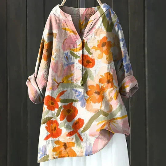 Chic women's relaxed fit top, versatile for summer fashion, casual outfits, or vacation wear.