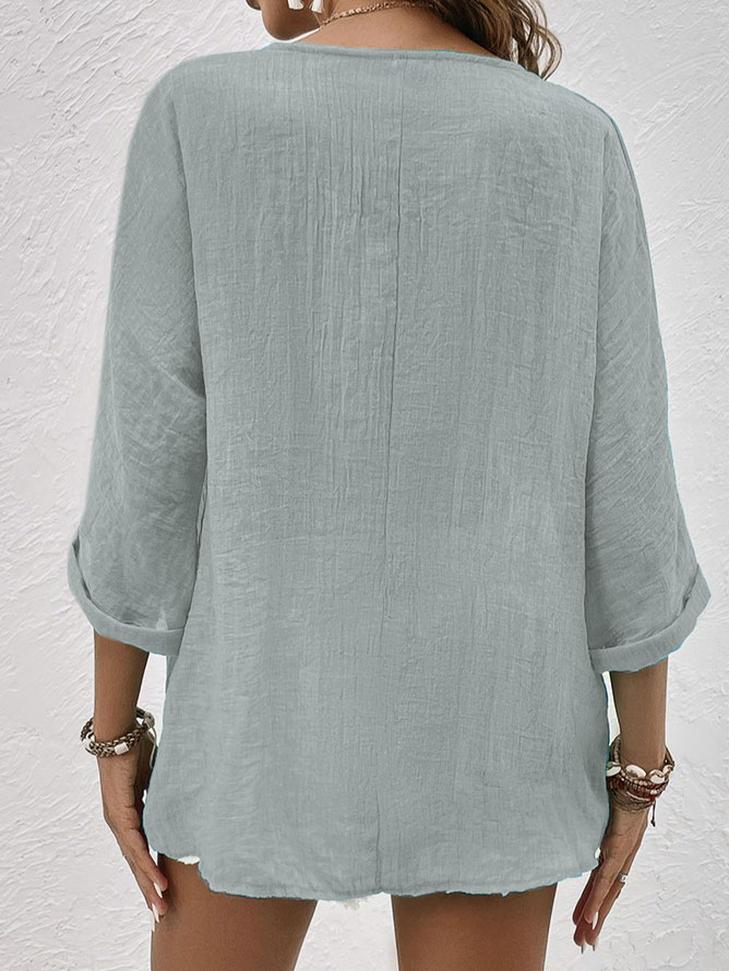 Versatile women's relaxed fit long sleeve button-down shirt, soft & comfortable for everyday style.
