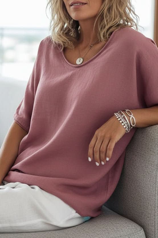 Women's casual V-neck blouse, a relaxed summer top for versatile everyday style.