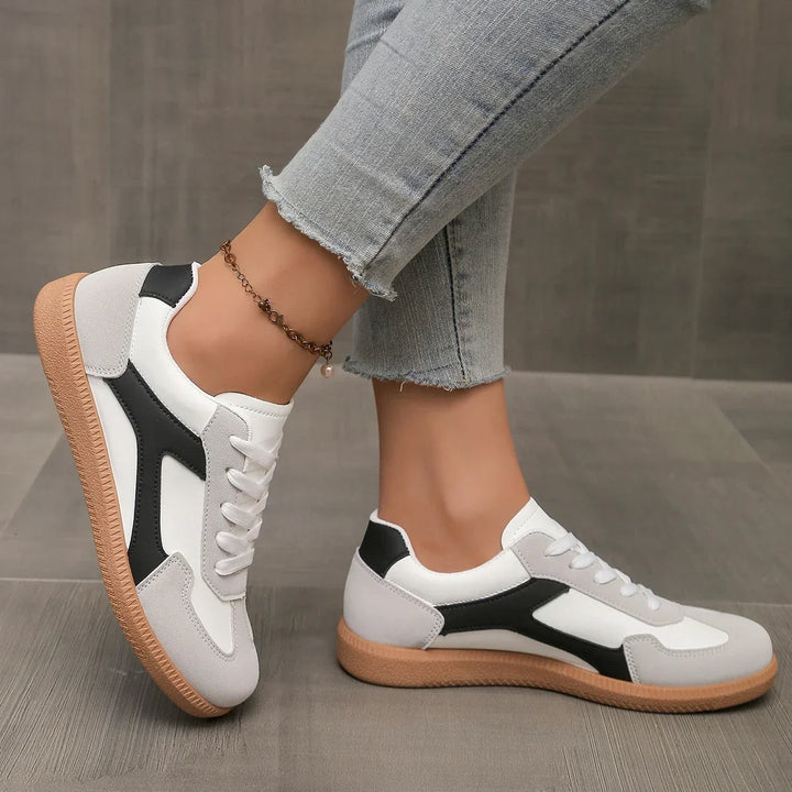 Classic women's retro low top sneakers, blending vintage style with modern cushioned comfort & fashion.