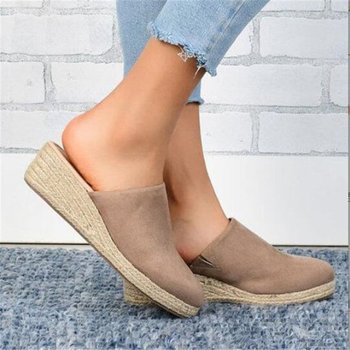 Comfortable slip-on retro wedge sandals, essential for everyday women's style and ease.
