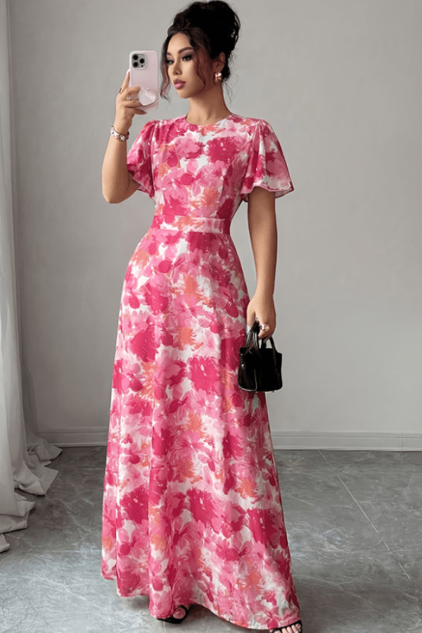 Elegant women's summer floral midi dress, retro pleated design with charming ruffled sleeves.