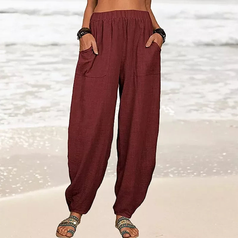 Detail shot of the elastic waist on Rizza women's relaxed fit beach pants, ensuring a comfortable, secure fit.