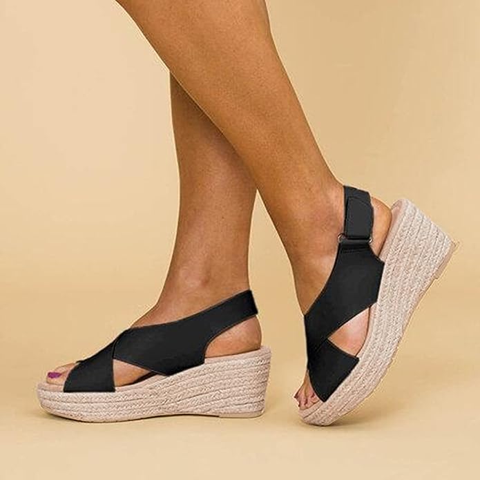Versatile women's slip-on rope wedge sandals, ideal for summer outfits, casual or vacation.