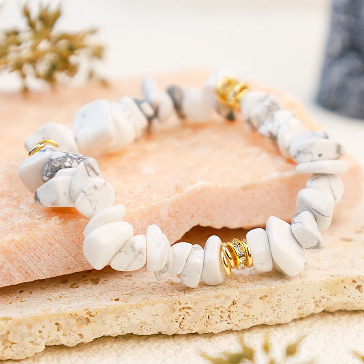 Women's Rose Quartz natural stone crystal bead healing bracelet. Adjustable gemstone fashion accessory.