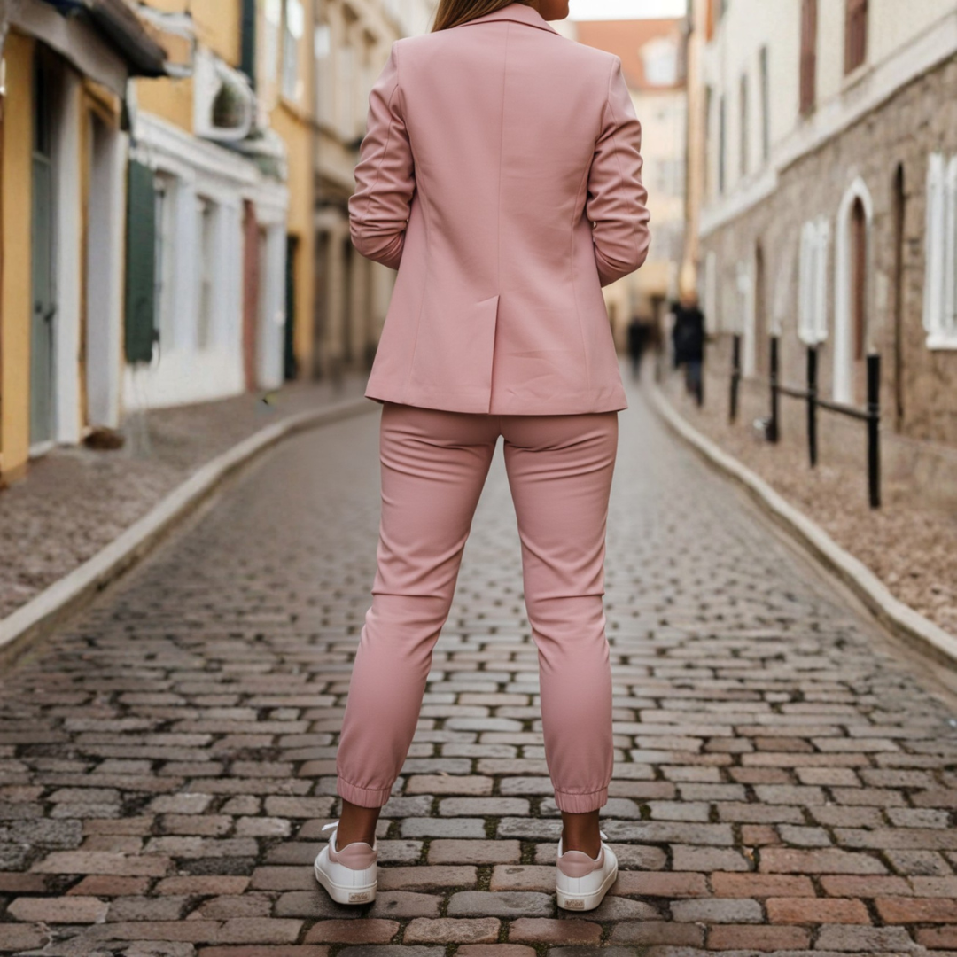 Cozy chic women's two-piece outfit: ruched sleeve blazer & matching joggers for comfortable, stylish wear.