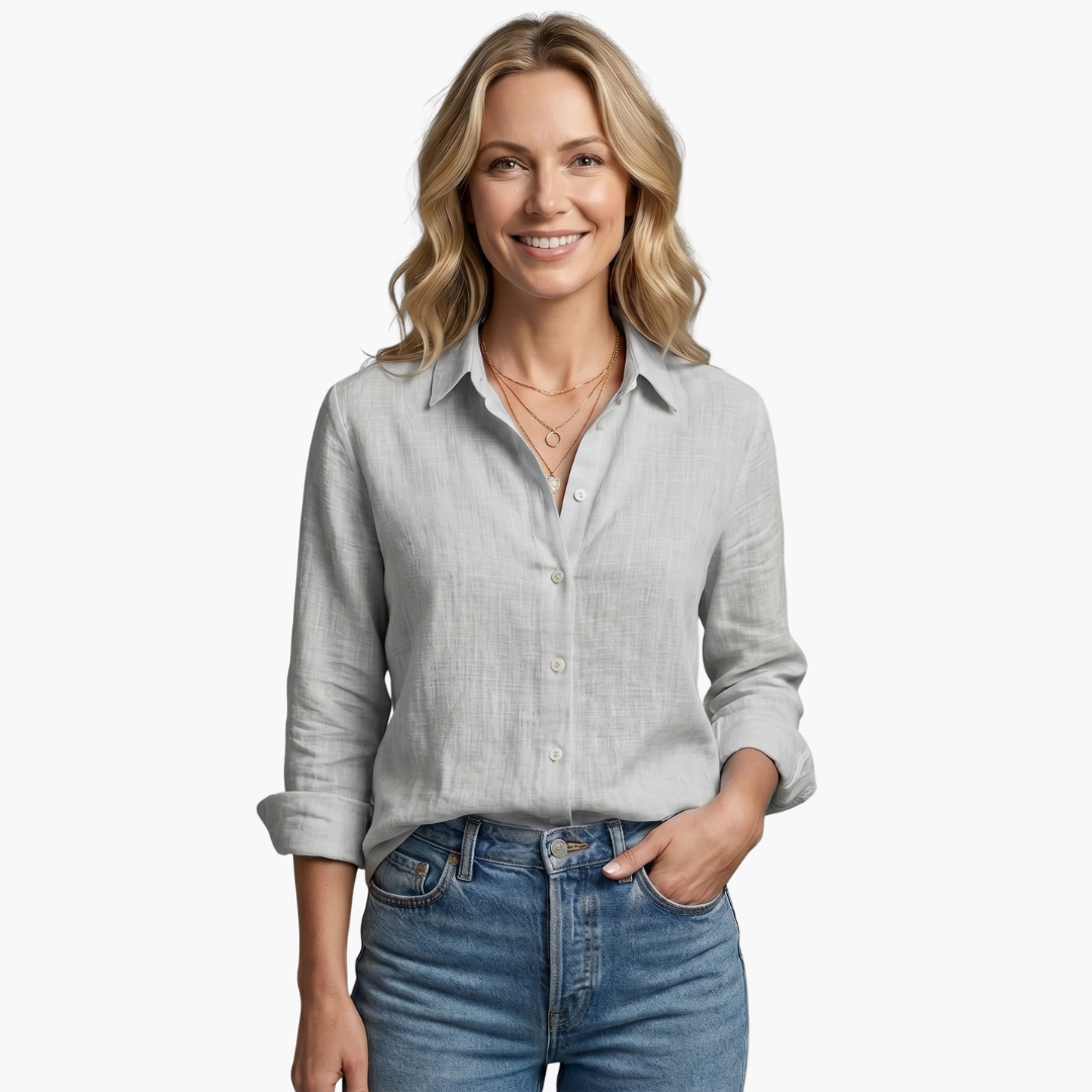 Everyday fashion: women's relaxed fit shirt with scallop collar. Comfortable button-down casual blouse.