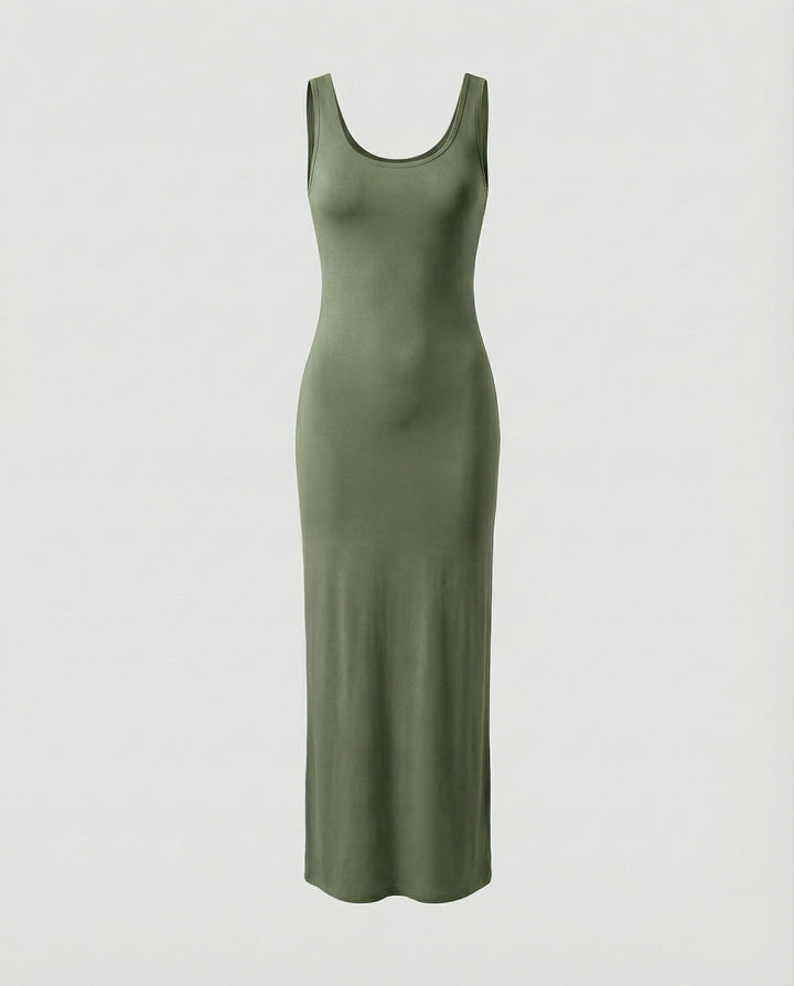 Figure-flattering women's sleeveless scoop neck bodycon maxi dress. Perfect for everyday style.