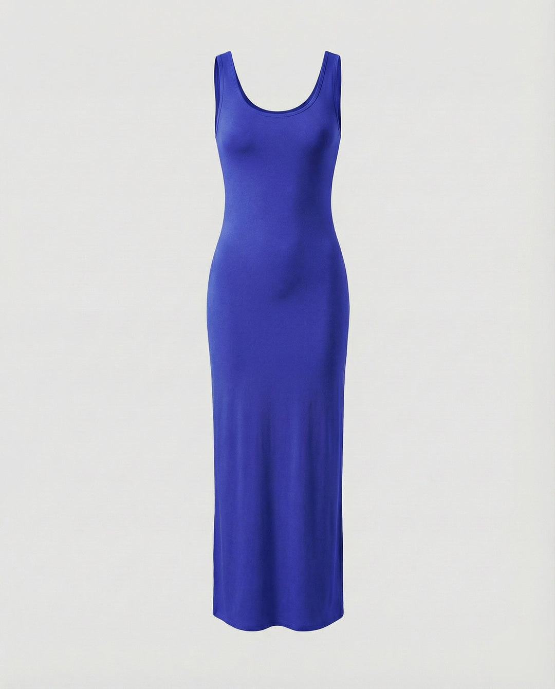 Fitted women's scoop neck sleeveless bodycon maxi dress. Offers stylish and comfortable wear.