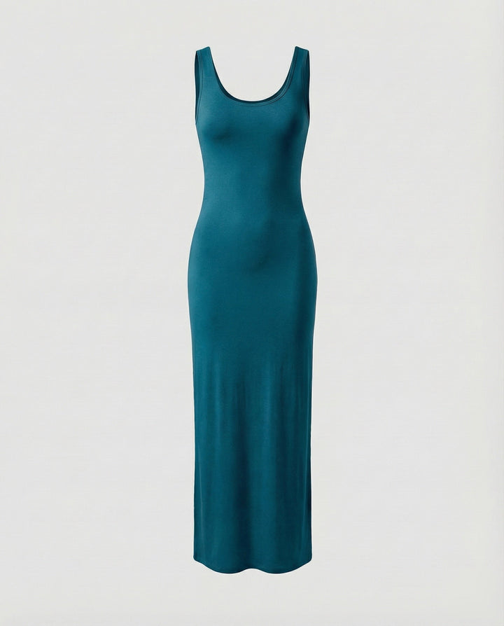 Comfortable & elegant women's scoop neck sleeveless bodycon maxi dress for summer.